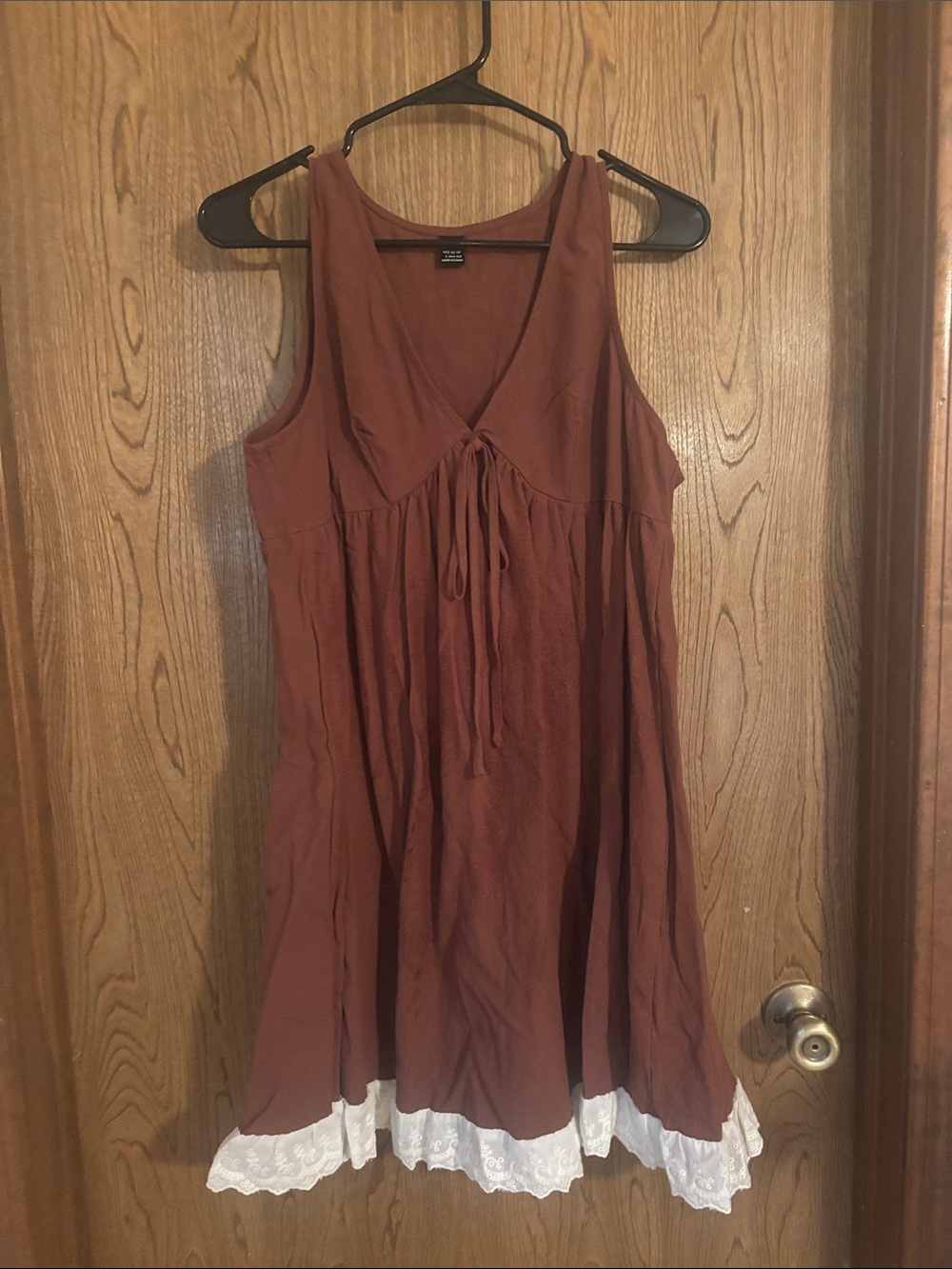 SHEIN Rust Brown Sleeveless Tie-Front Tunic with White Lace Hem